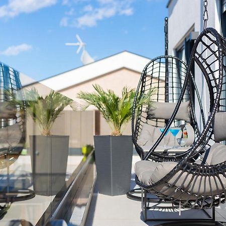Penthouse Rosa Malinska Exterior foto